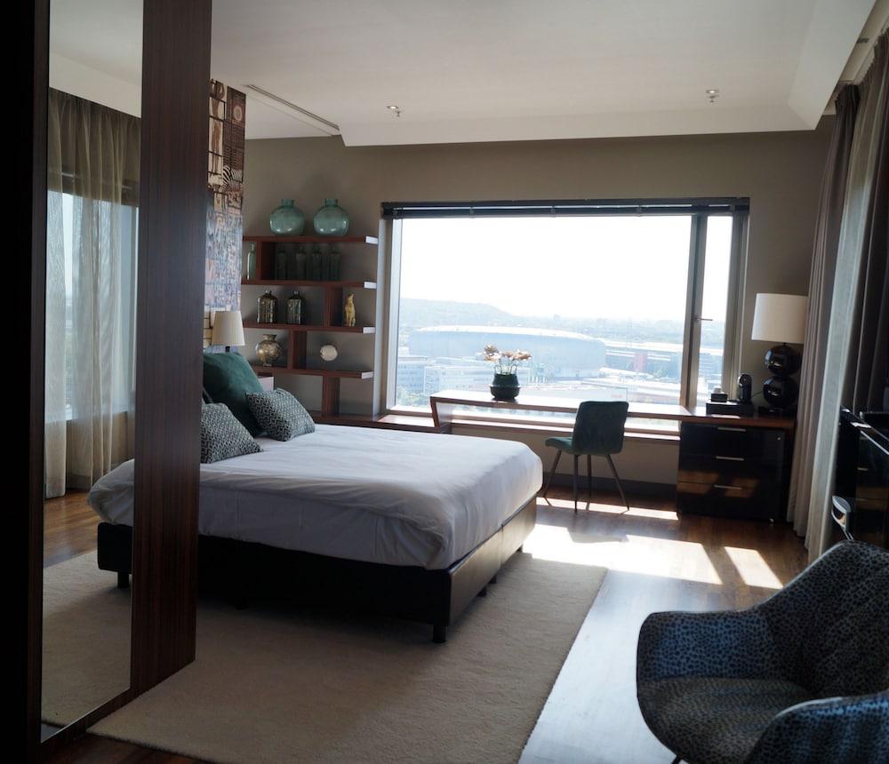 Van Der Valk Hotel Duesseldorf Bagian luar foto
