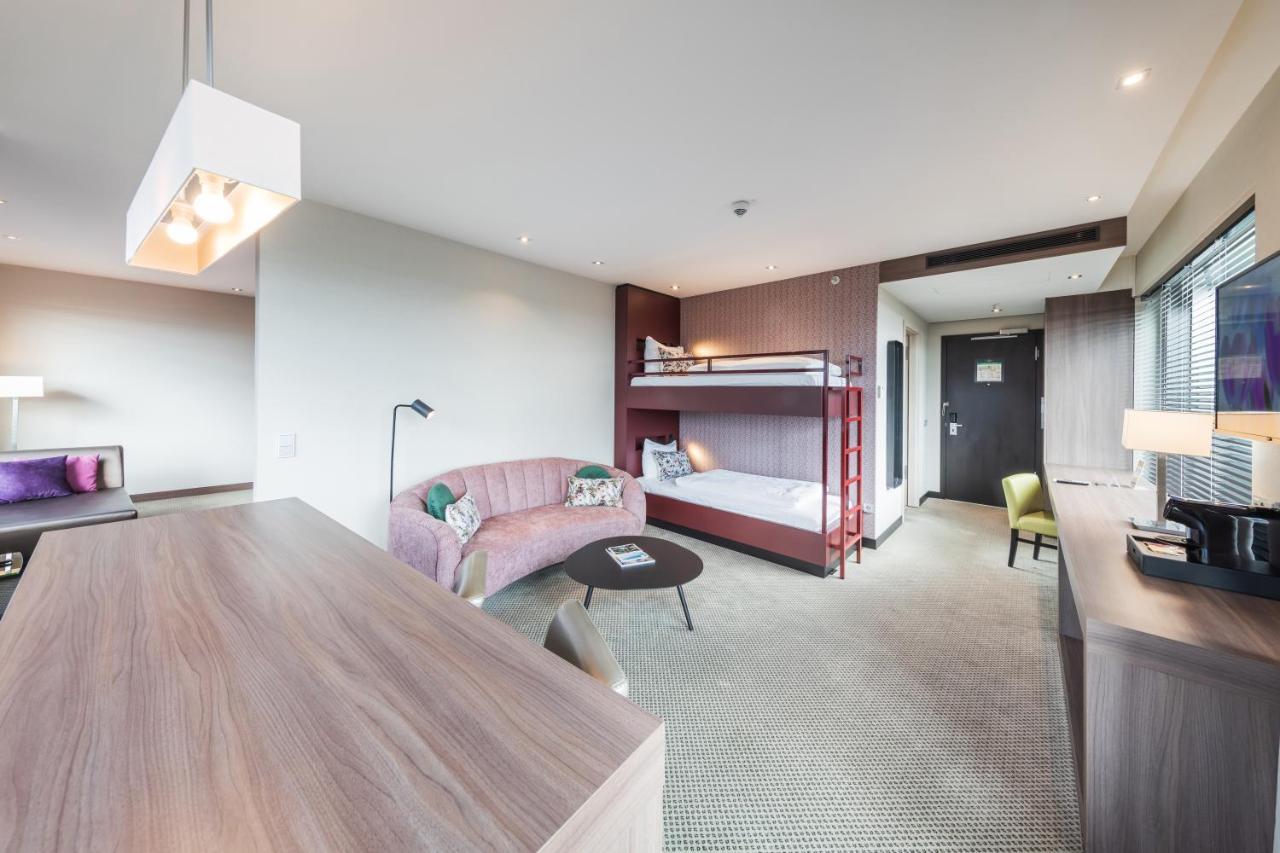 Van Der Valk Hotel Duesseldorf Bagian luar foto