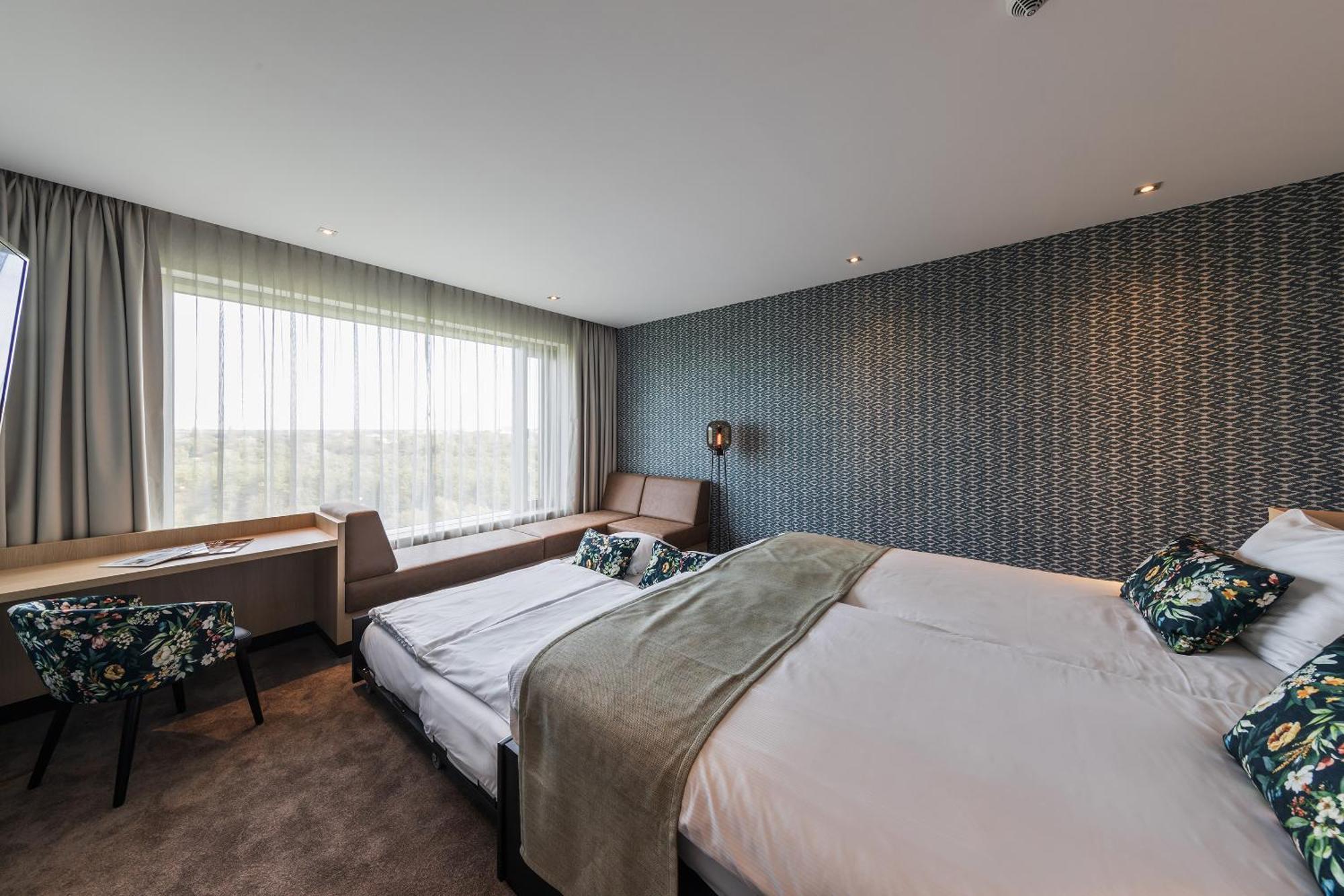 Van Der Valk Hotel Duesseldorf Bagian luar foto