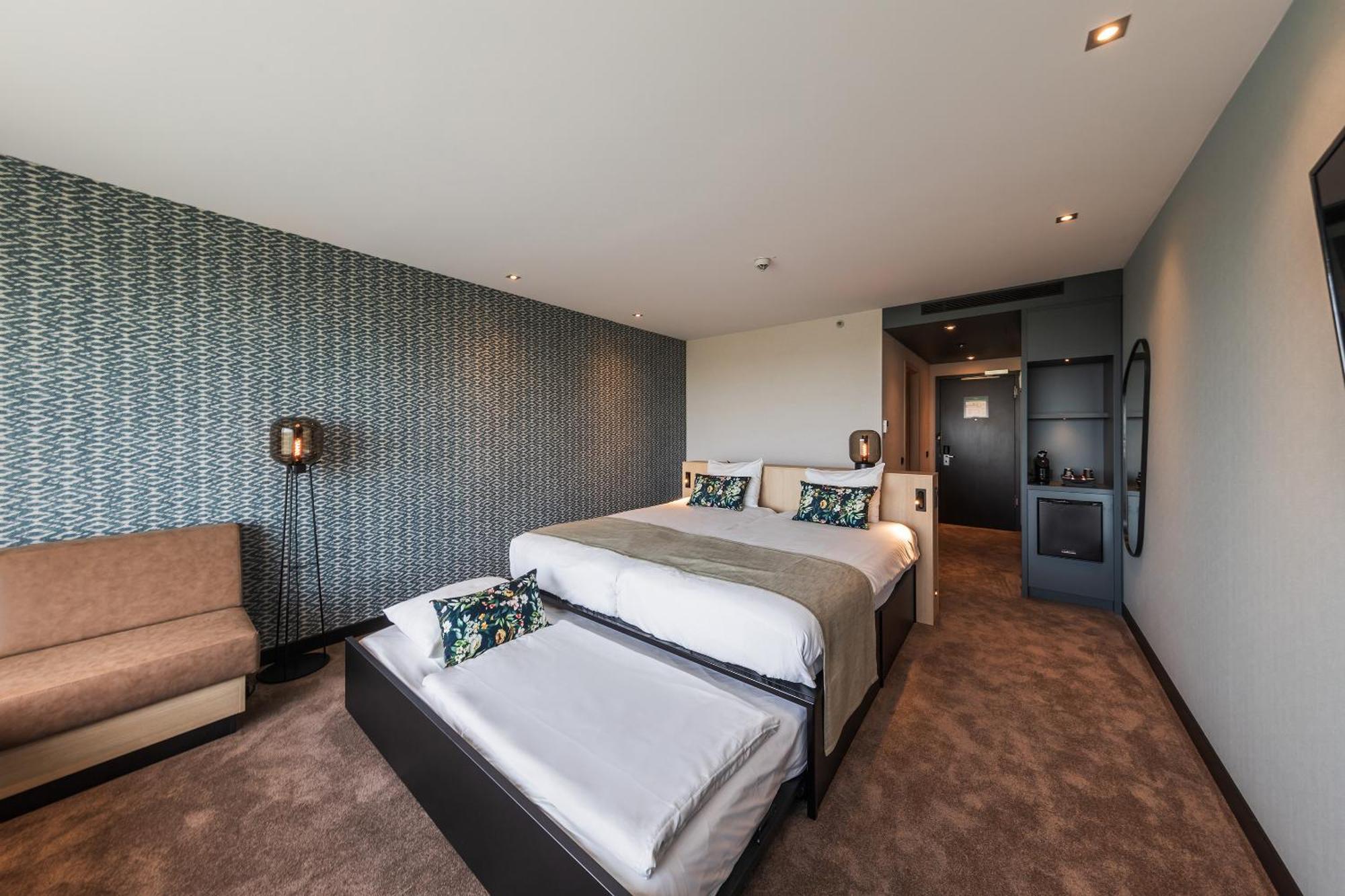 Van Der Valk Hotel Duesseldorf Bagian luar foto