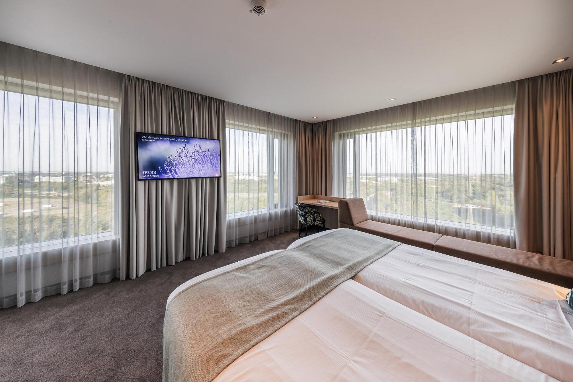 Van Der Valk Hotel Duesseldorf Bagian luar foto