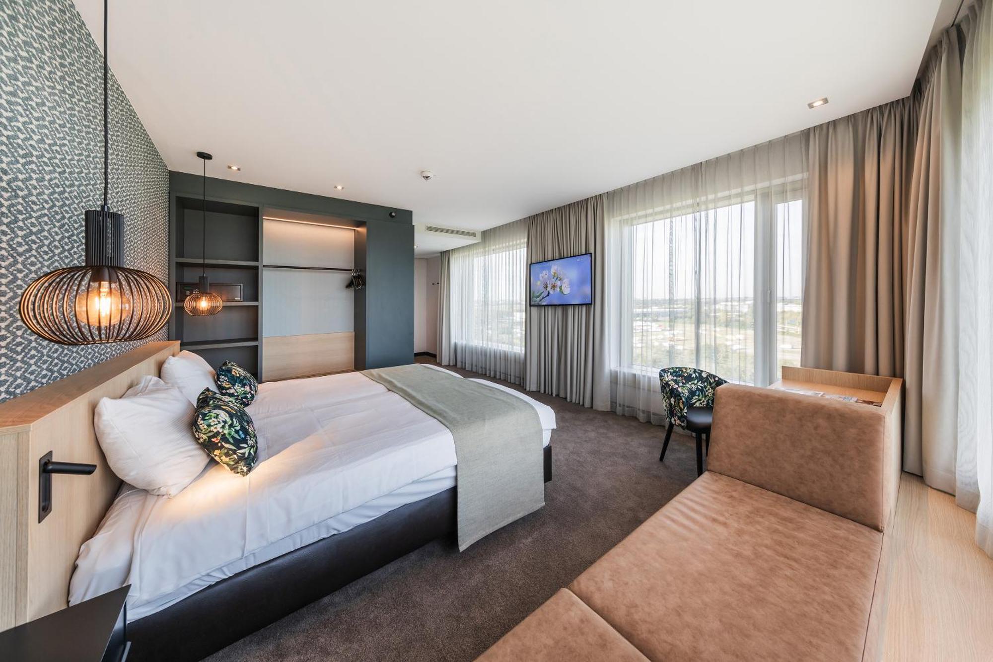 Van Der Valk Hotel Duesseldorf Bagian luar foto