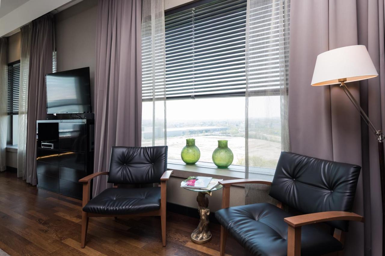 Van Der Valk Hotel Duesseldorf Bagian luar foto
